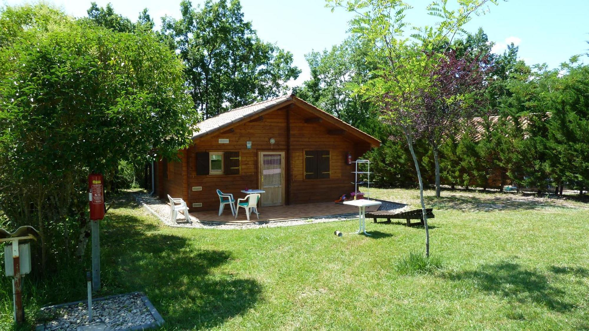 Camping Fontaine Du Roc Vendégház Devillac Szoba fotó